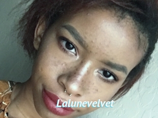 Lalunevelvet