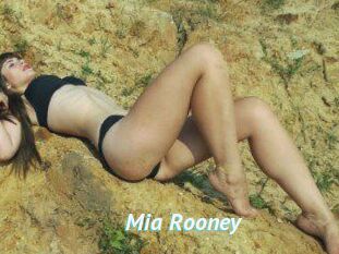 Mia_Rooney
