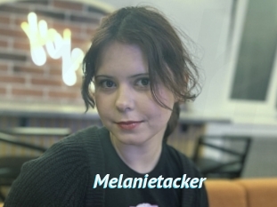 Melanietacker