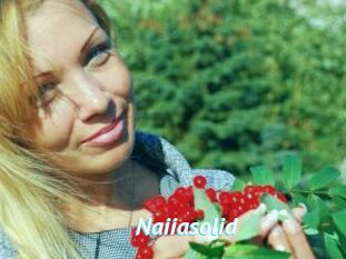 Naiiasolid