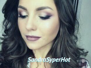 SandraSyperHot